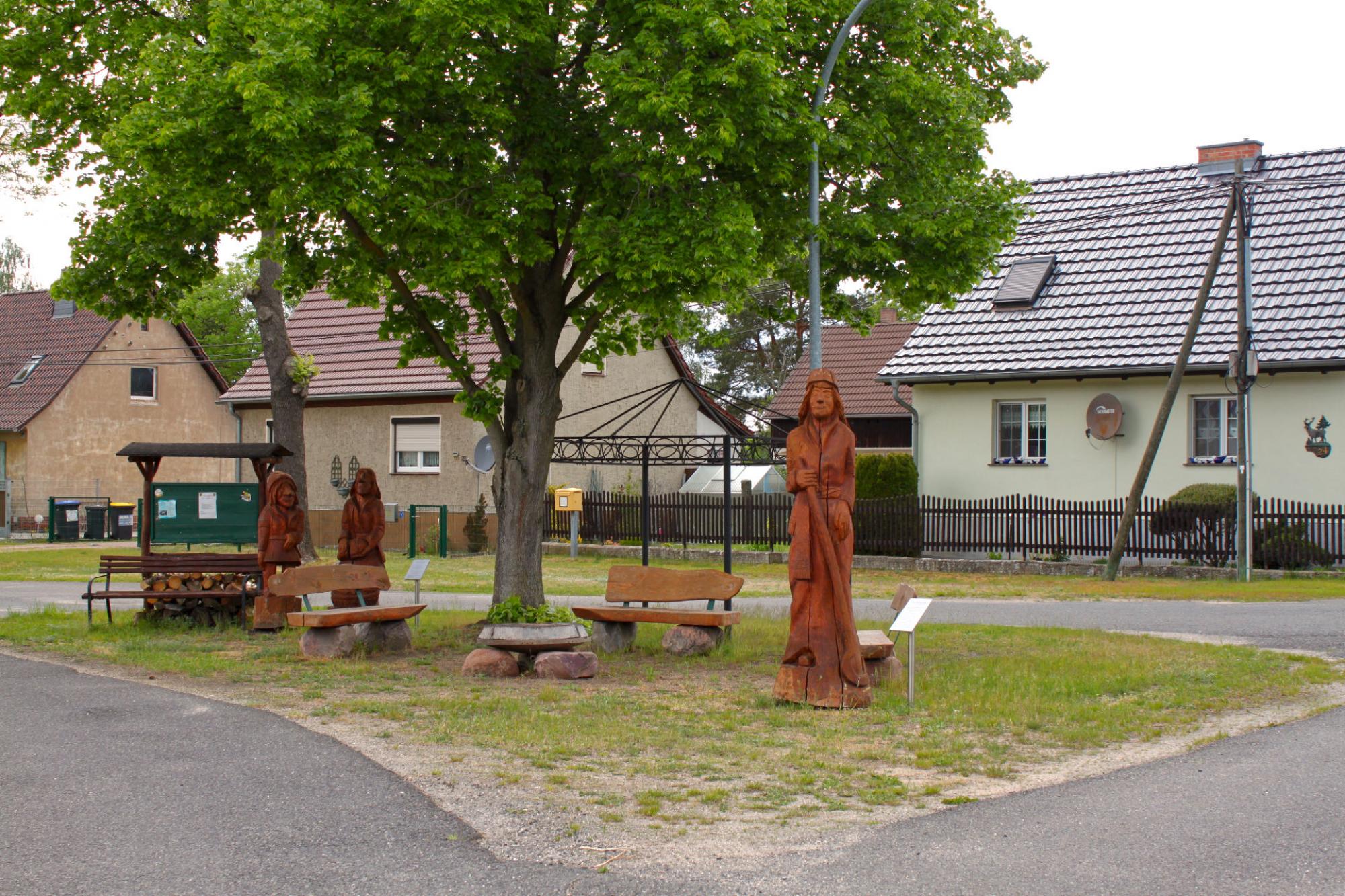 Holzfiguren Schönhöhe