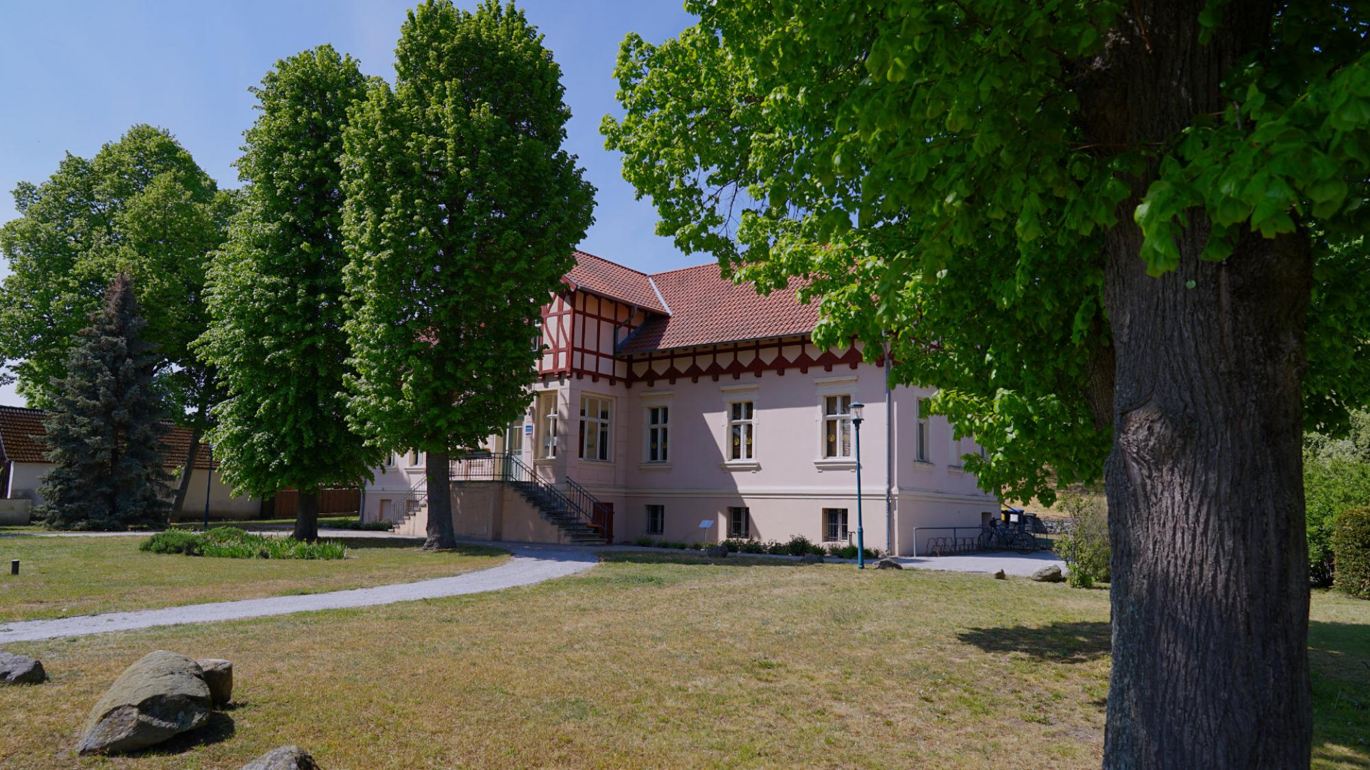 Gemeindehaus Tauer